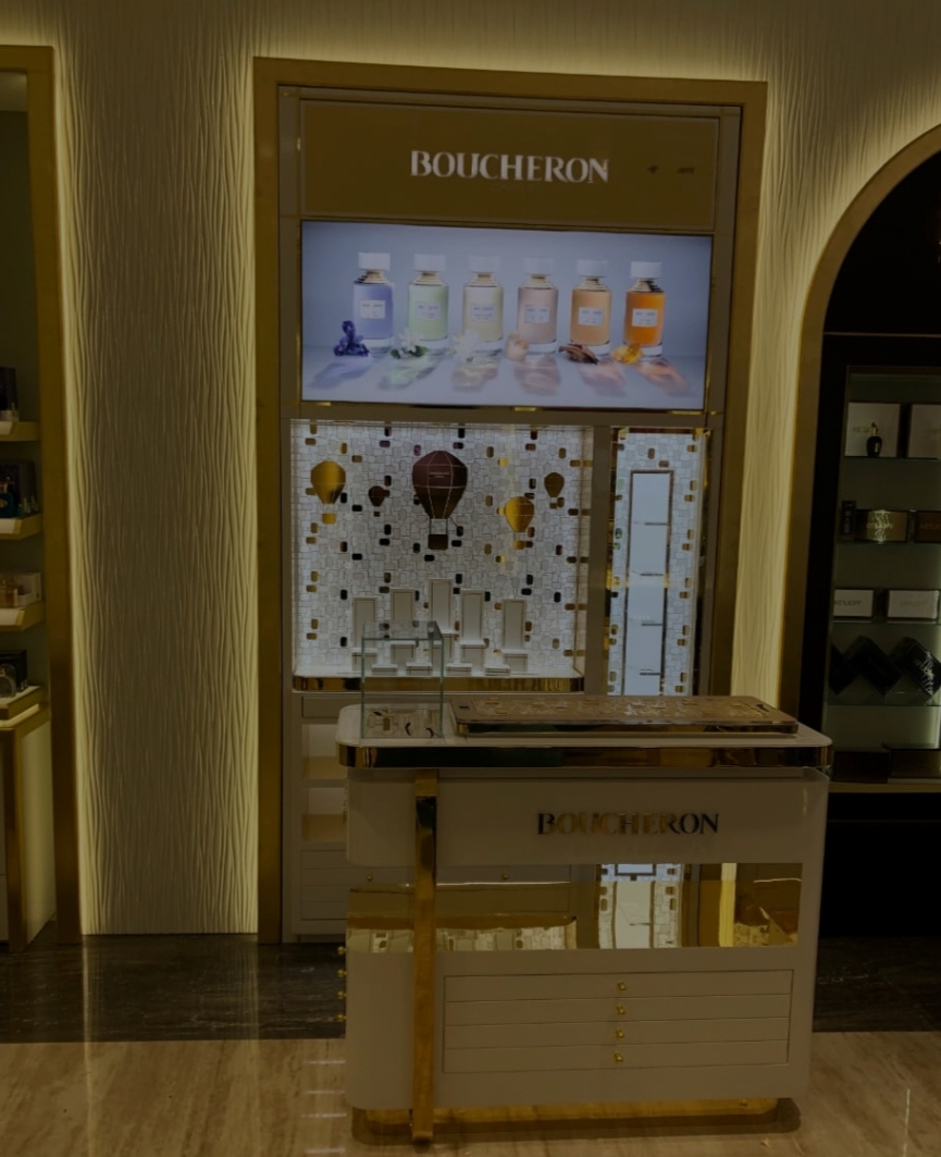 Kiosk lighting and graphics